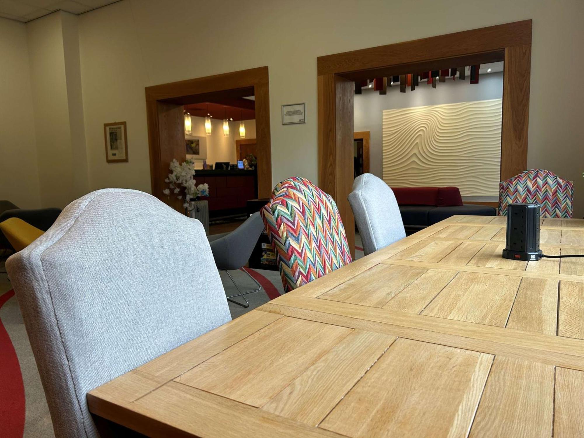 Park Inn By Radisson Palace Southend-on-Sea Extérieur photo