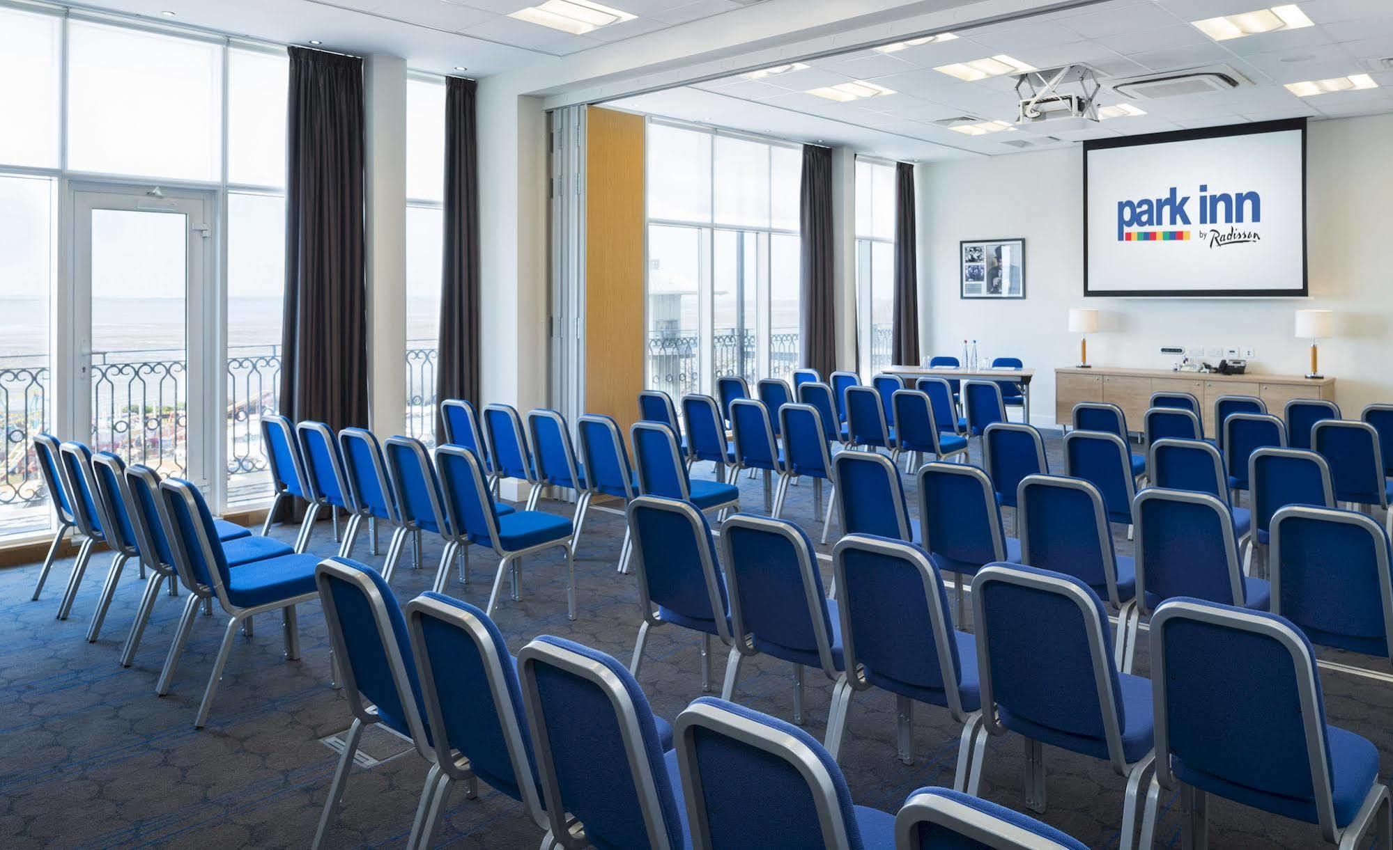Park Inn By Radisson Palace Southend-on-Sea Extérieur photo