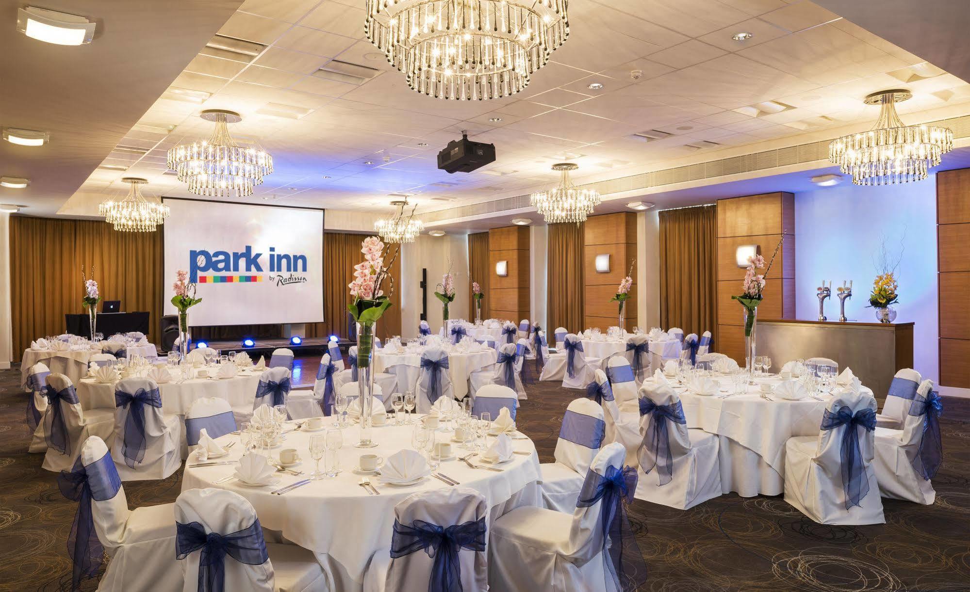 Park Inn By Radisson Palace Southend-on-Sea Extérieur photo